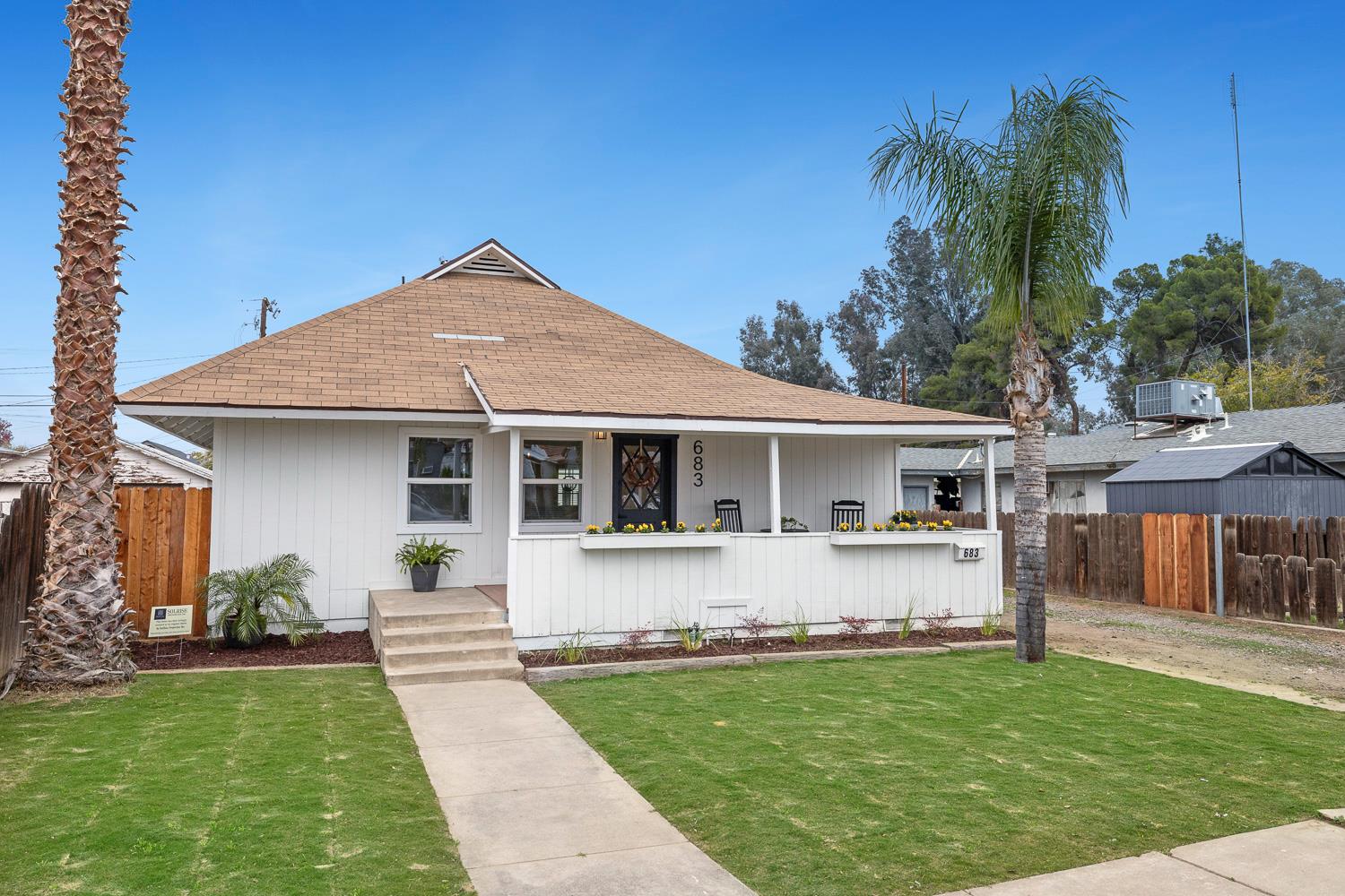 683 E Polk St, Coalinga, CA 93210