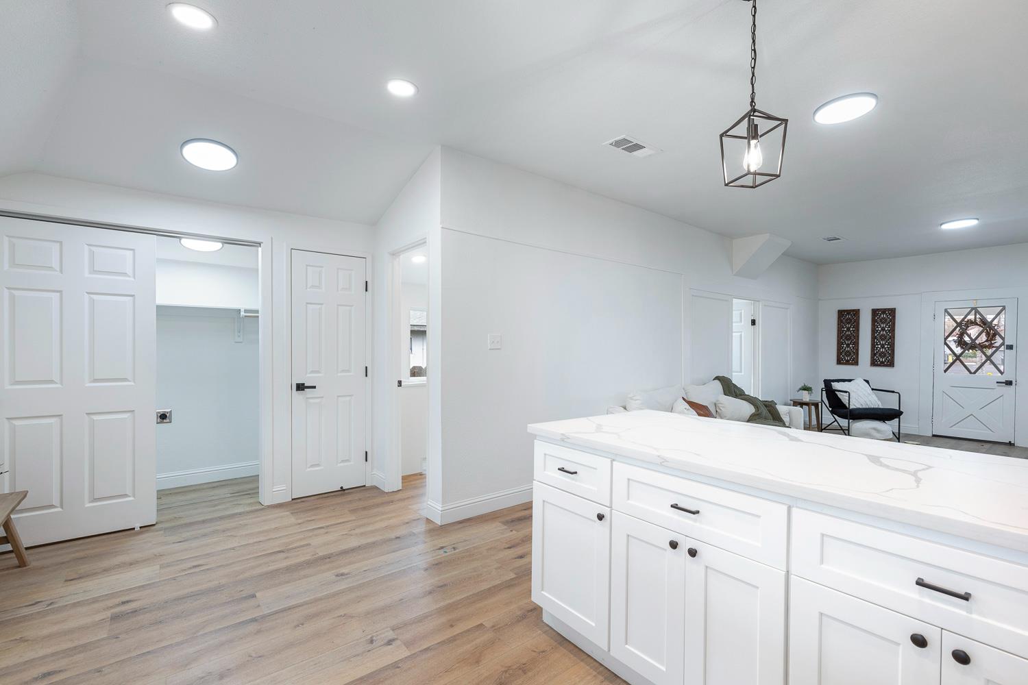 683 E Polk St, Coalinga, CA 93210