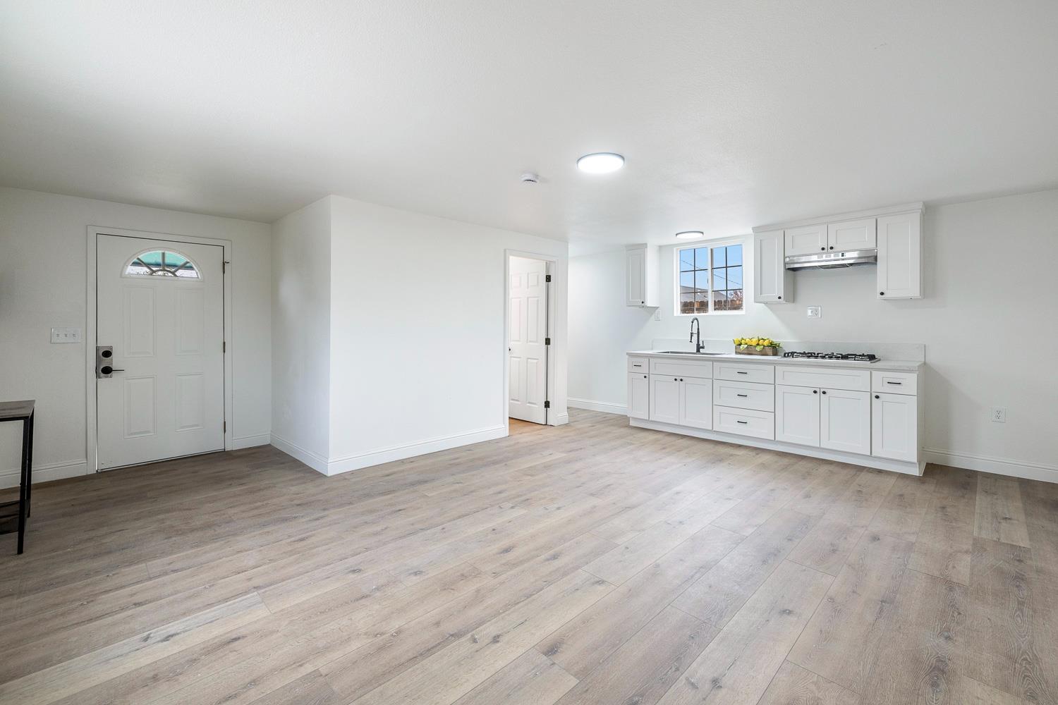 683 E Polk St, Coalinga, CA 93210