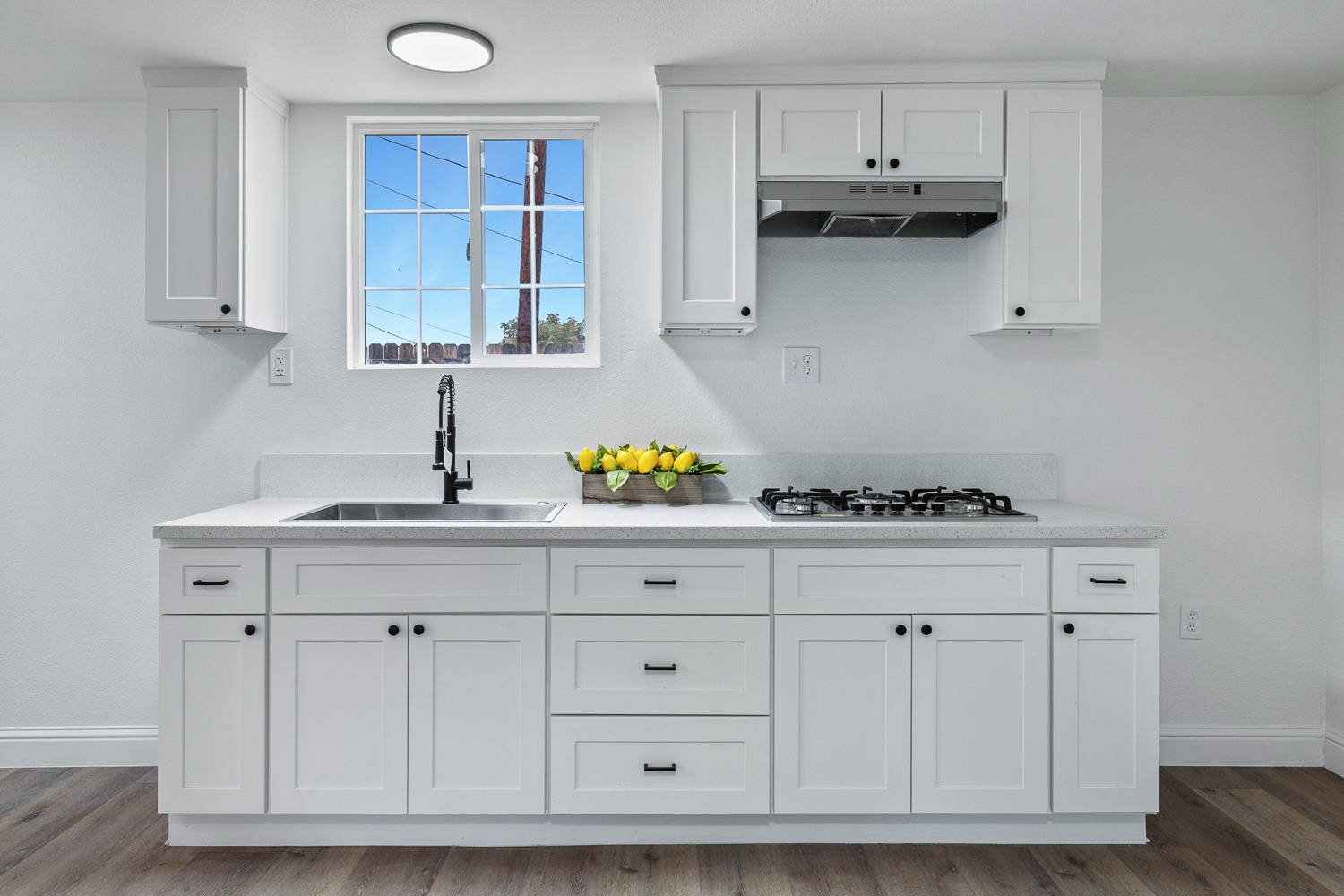 683 E Polk St, Coalinga, CA 93210